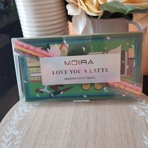 Moira eyeshadow palette